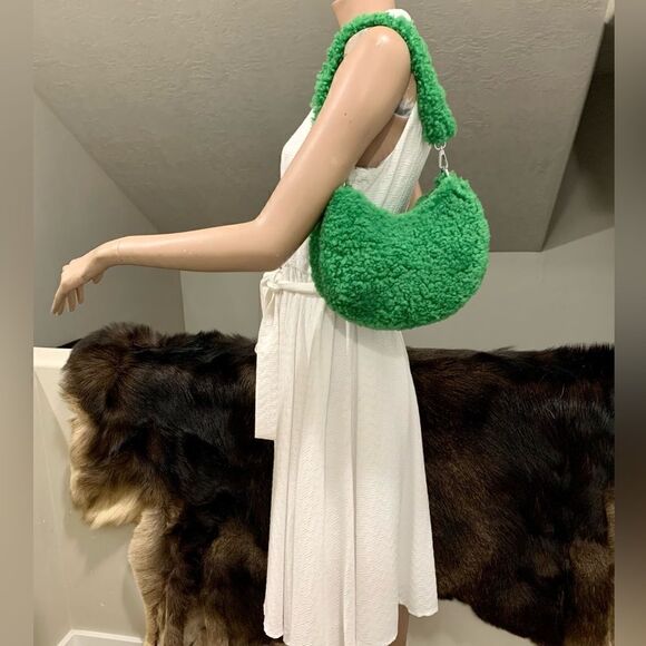 Handmade Genuine Shearling Shoulder Bag/Crossbody & Fox Fur Ball Bag Charm - Picture 2 of 15